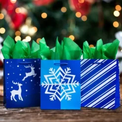 20pcs Christmas Blue Paper Gift Bags With Handles -Christmas Favors Shop 20 Pcs Christmas Holiday Blue Paper Gift Bags 5 result 600x600 1