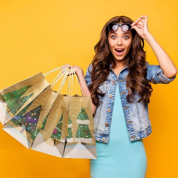 24pcs Christmas Kraft Paper Goodie Gags With Handle 7 24pcs Christmas Kraft Paper Goodie Gags With Handle - Image 5