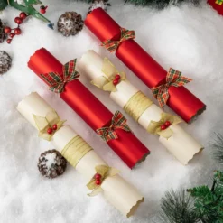 6pcs Christmas Party Crackers -Christmas Favors Shop 6Pcs Christmas Craker Set 2 600x600 1