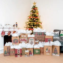 32pcs Christmas Kraft Goodie Bags