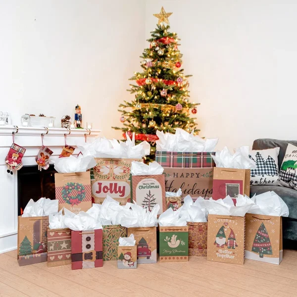 32pcs Christmas Kraft Goodie Bags 3 32pcs Christmas Kraft Goodie Bags