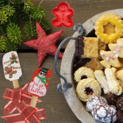 14pcs Christmas Kitchenware Set 13 14pcs Christmas Kitchenware Set -Christmas Favors Shop Christmas Baking Kitchenware Set 6 result 600x600 1