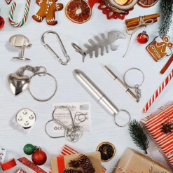 8pcs Blue & White No Snap Christmas Crackers -Christmas Favors Shop Christmas Party Table Favors Blue White Snowflake 5 result 600x600 1