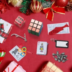 8pcs Lettering Pieces Party Crackers Christmas -Christmas Favors Shop Christmas Party Table Favors Lettering Pieces 3 result 600x600 1