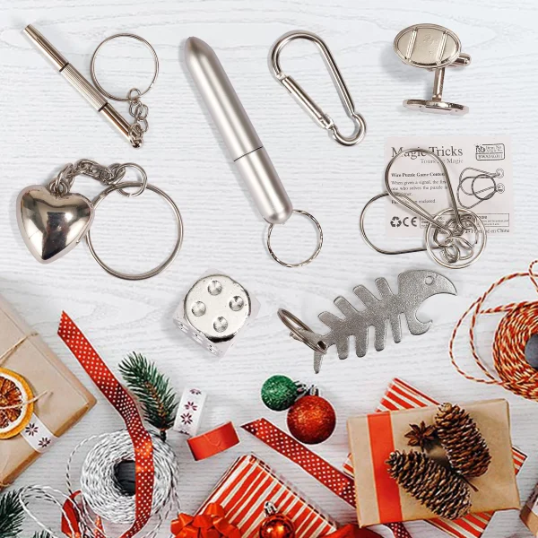 Christmas Party Table Favors (Red Green Plaid), 8Pack 6 Christmas Party Table Favors (Red Green Plaid), 8Pack - Image 4