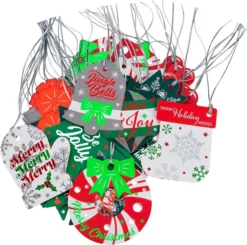 Foil Christmas Gift Tags With Strings -Christmas Favors Shop Foil Christmas Gift Tags With Strings 5 result 600x594 1